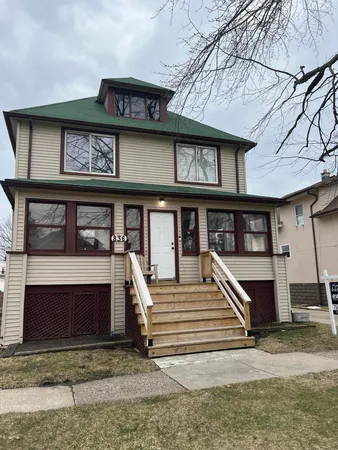 $339,900 | 836 Pine Street, Wyandotte, MI 48192