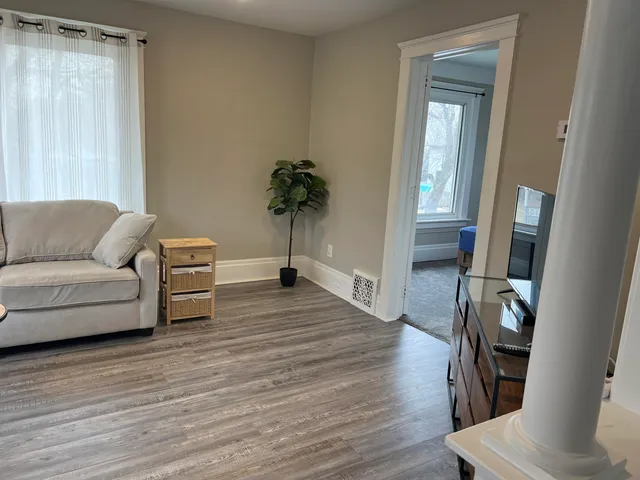 $349,900 | 836 Pine Street, Wyandotte, MI 48192