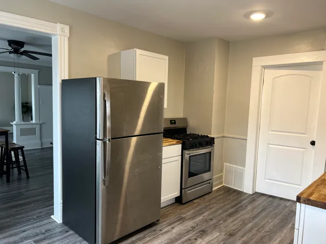 $349,900 | 836 Pine Street, Wyandotte, MI 48192