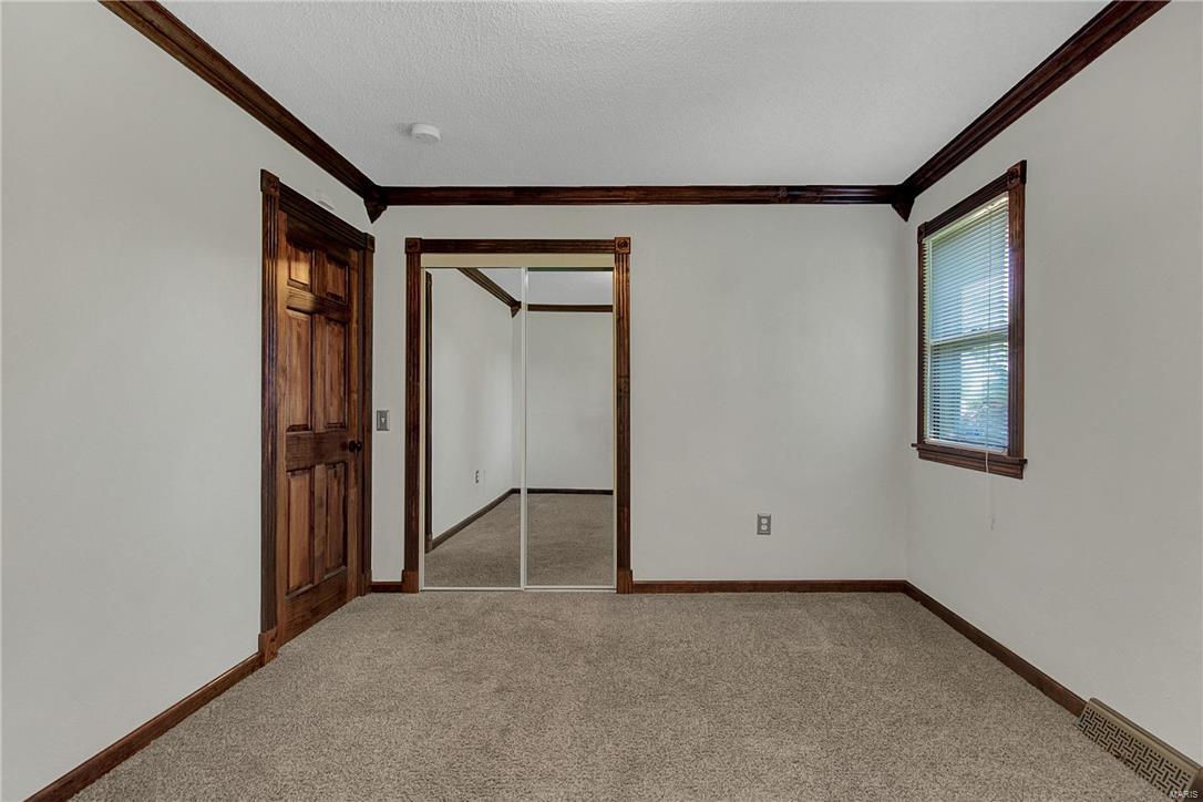 259 South Liberty Road Troy, IL 62294 - Photo 20 of 38