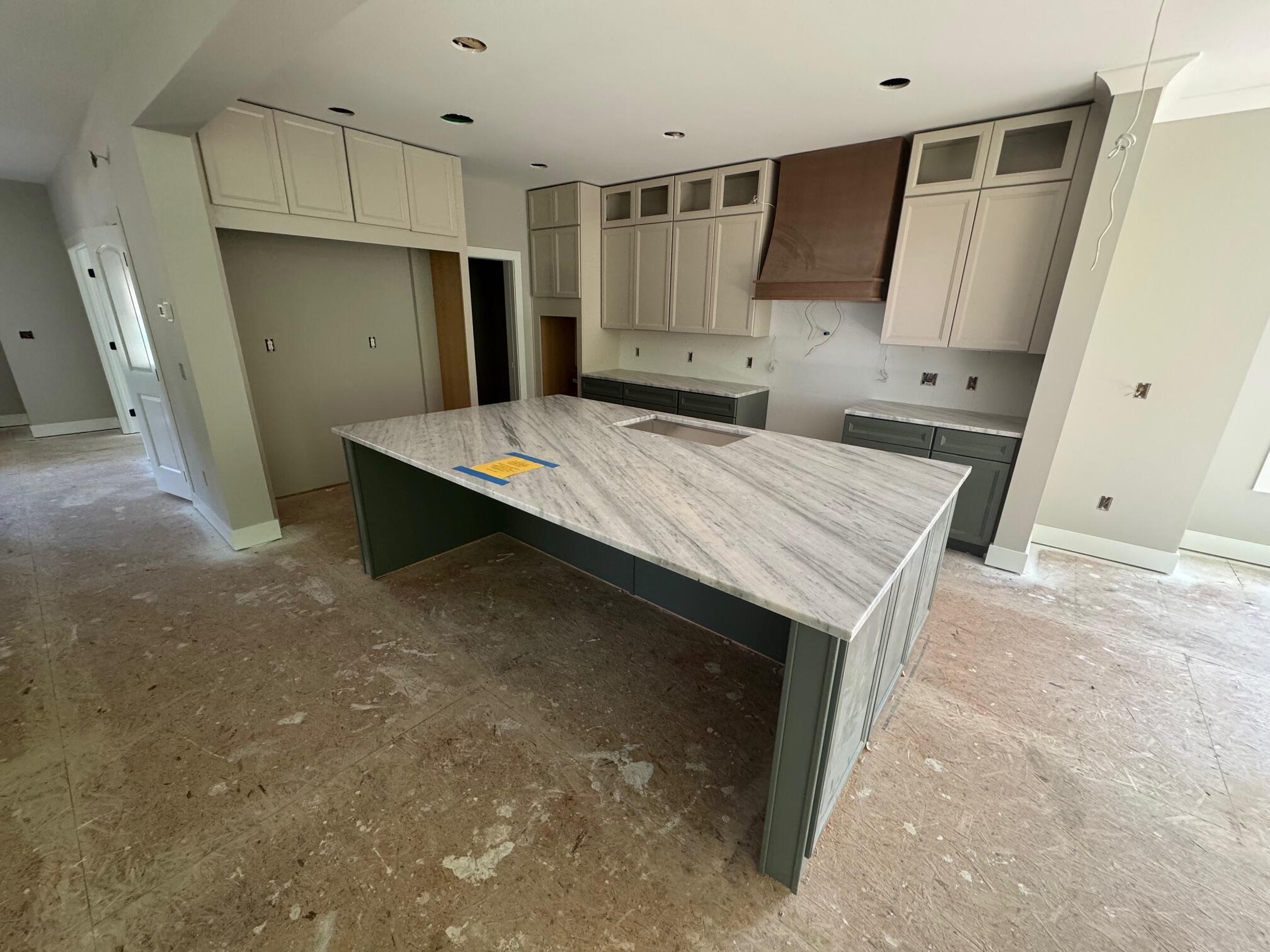 2450 Sandover Road Columbus, OH 43220 - Photo 16 of 45 Great Kitchen
