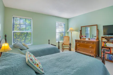 $589,000 | 95 Main Street, Essex, CT 06409