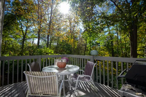 $589,000 | 95 Main Street, Essex, CT 06409