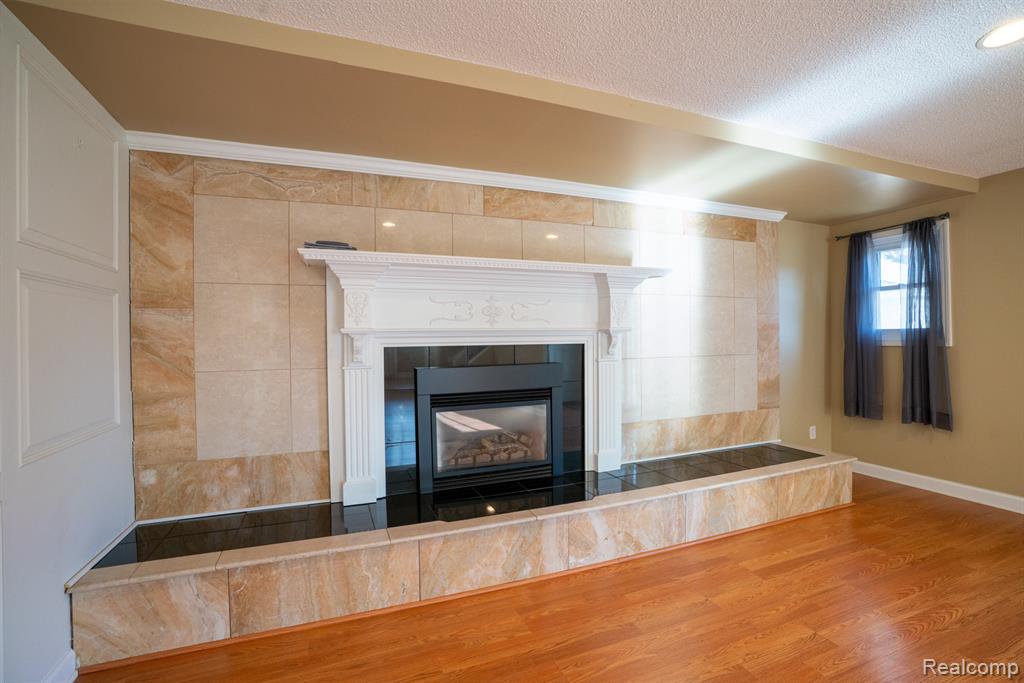 4205 Harding Street Dearborn Heights, MI 48125 - Photo 16 of 30