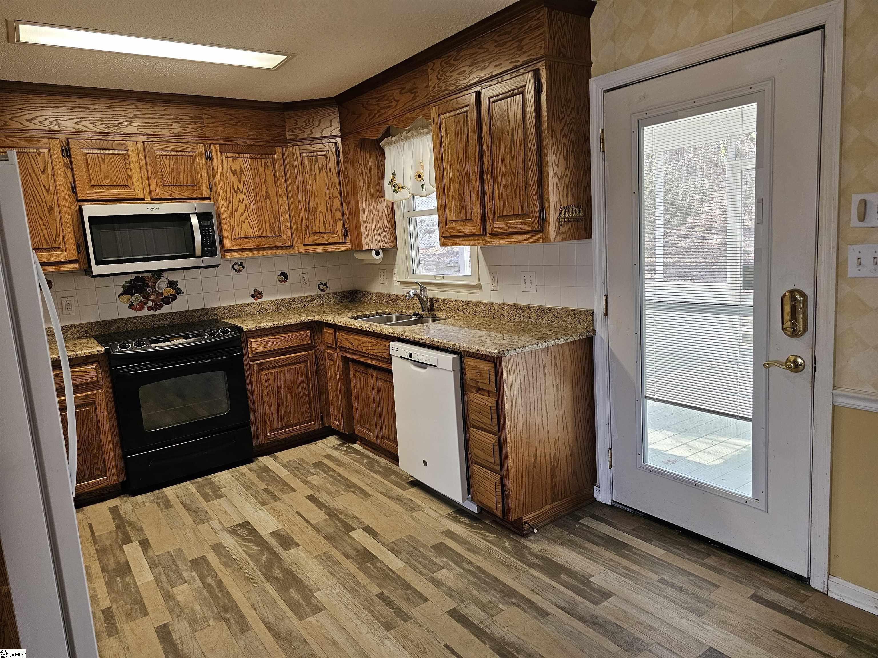215 Zimmerman Drive Inman, SC 29349 - Photo 9 of 40 Gallery Image 9