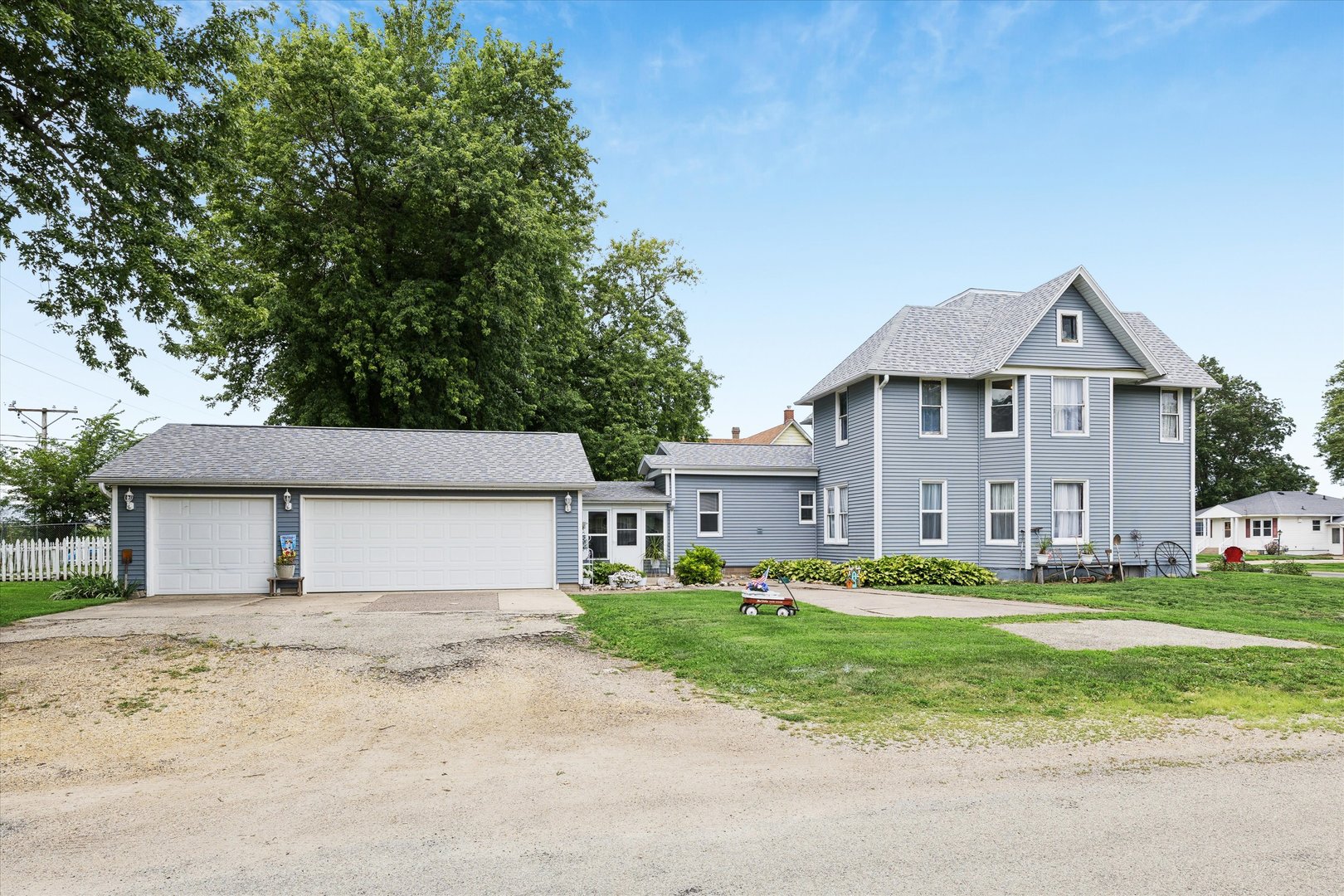 313 Grove Street Calamus, IA 52729 - Photo 4 of 40