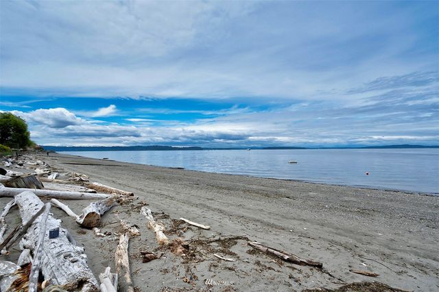 a view of an ocean beach