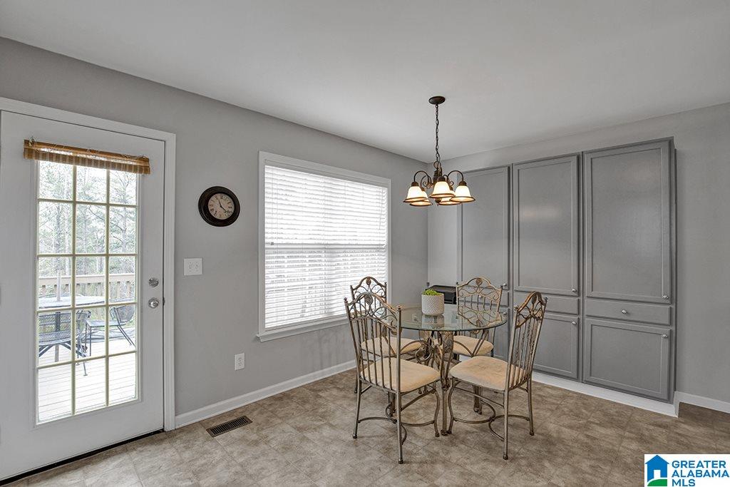 694 South Hillcrest Road Odenville, AL 35120 - Photo 6 of 22
