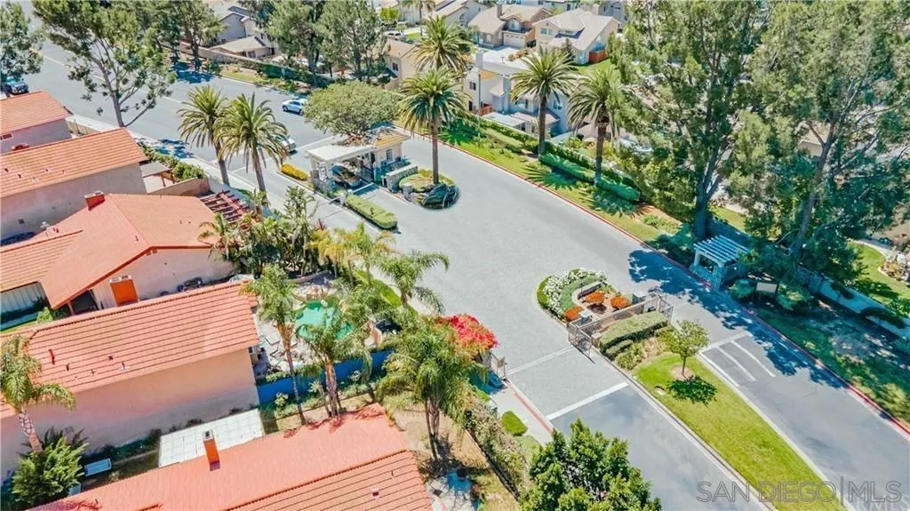 4648 Valley Glen Drive Corona, CA 92878 - Photo 33 of 42 an aerial view of a house with yard
