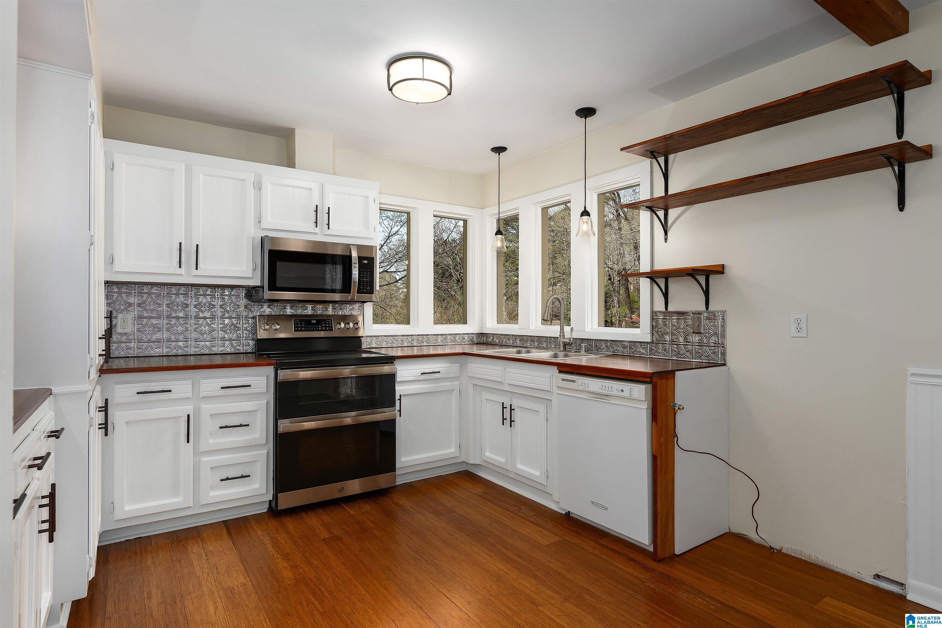 2435 Wine Ridge Drive Birmingham, AL 35244 - Photo 12 of 34