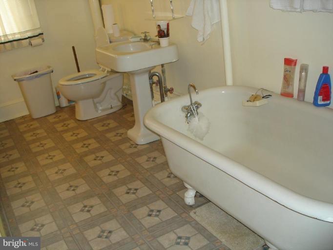 1616 Desoto Road Baltimore, MD 21230 - Photo 15 of 20 Bath #1
