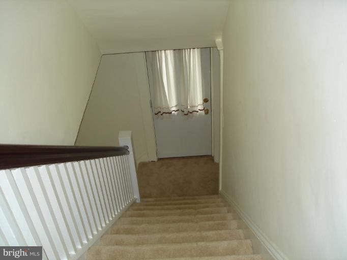 1616 Desoto Road Baltimore, MD 21230 - Photo 17 of 20 Staircase
