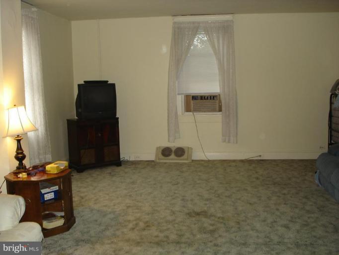 1616 Desoto Road Baltimore, MD 21230 - Photo 18 of 20 Family Room