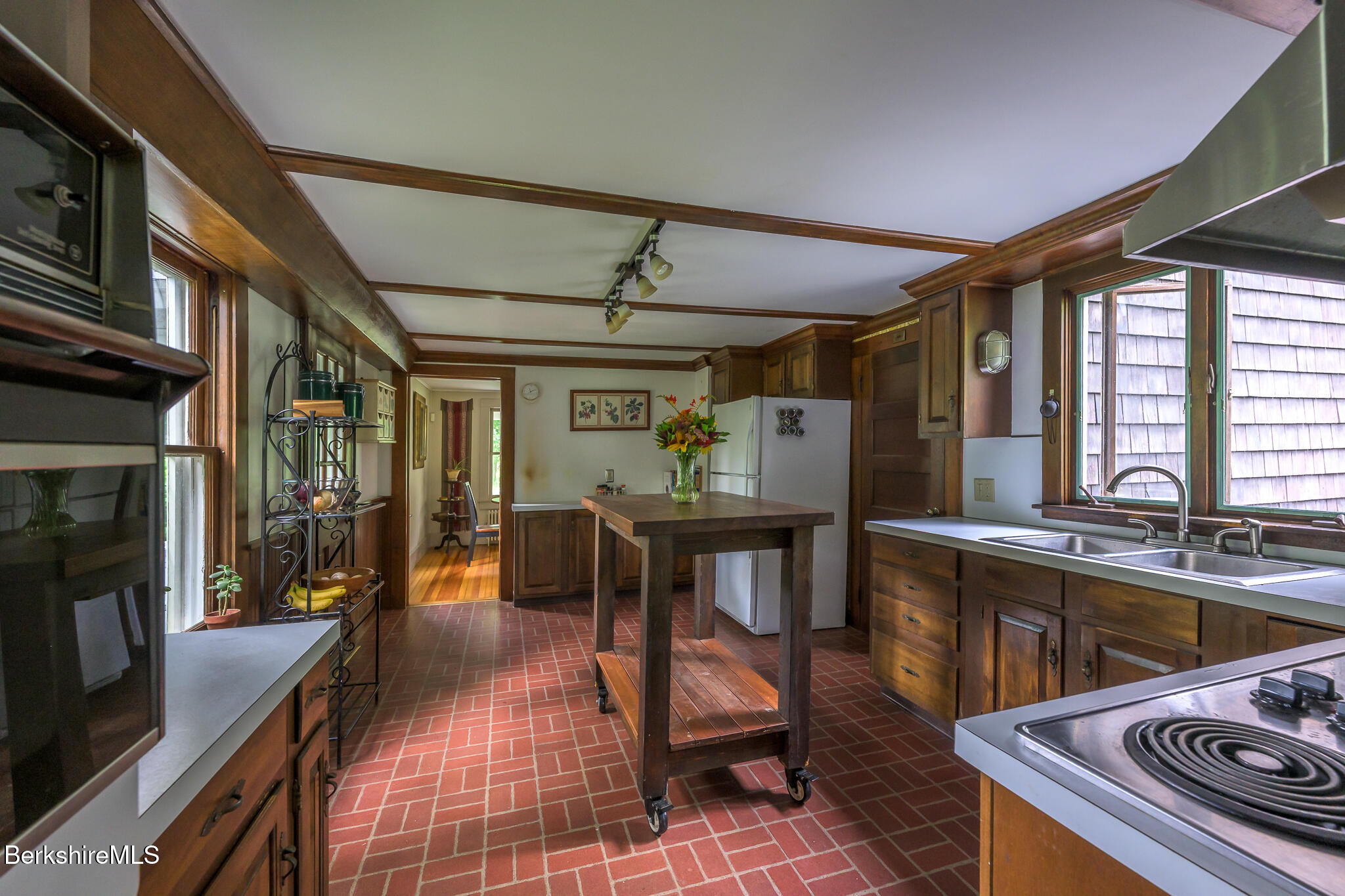 42 East Street Stockbridge, MA 01262 - Photo 12 of 42 Kitchen