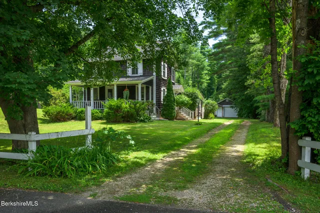 $445,000 | 42 East Street, Stockbridge, MA 01262