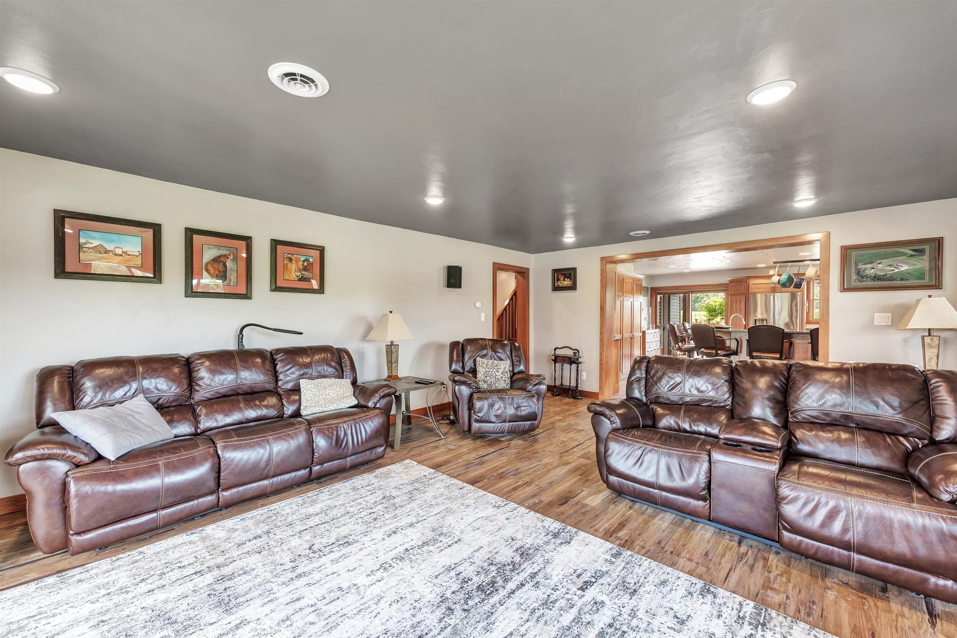 17111 Kvitek Road Maribel, WI 54227 - Photo 8 of 82