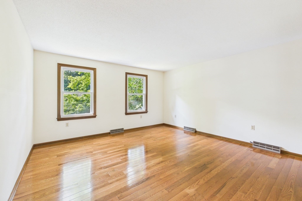 500 Inverness Lane Longmeadow, MA 01106 - Photo 35 of 41