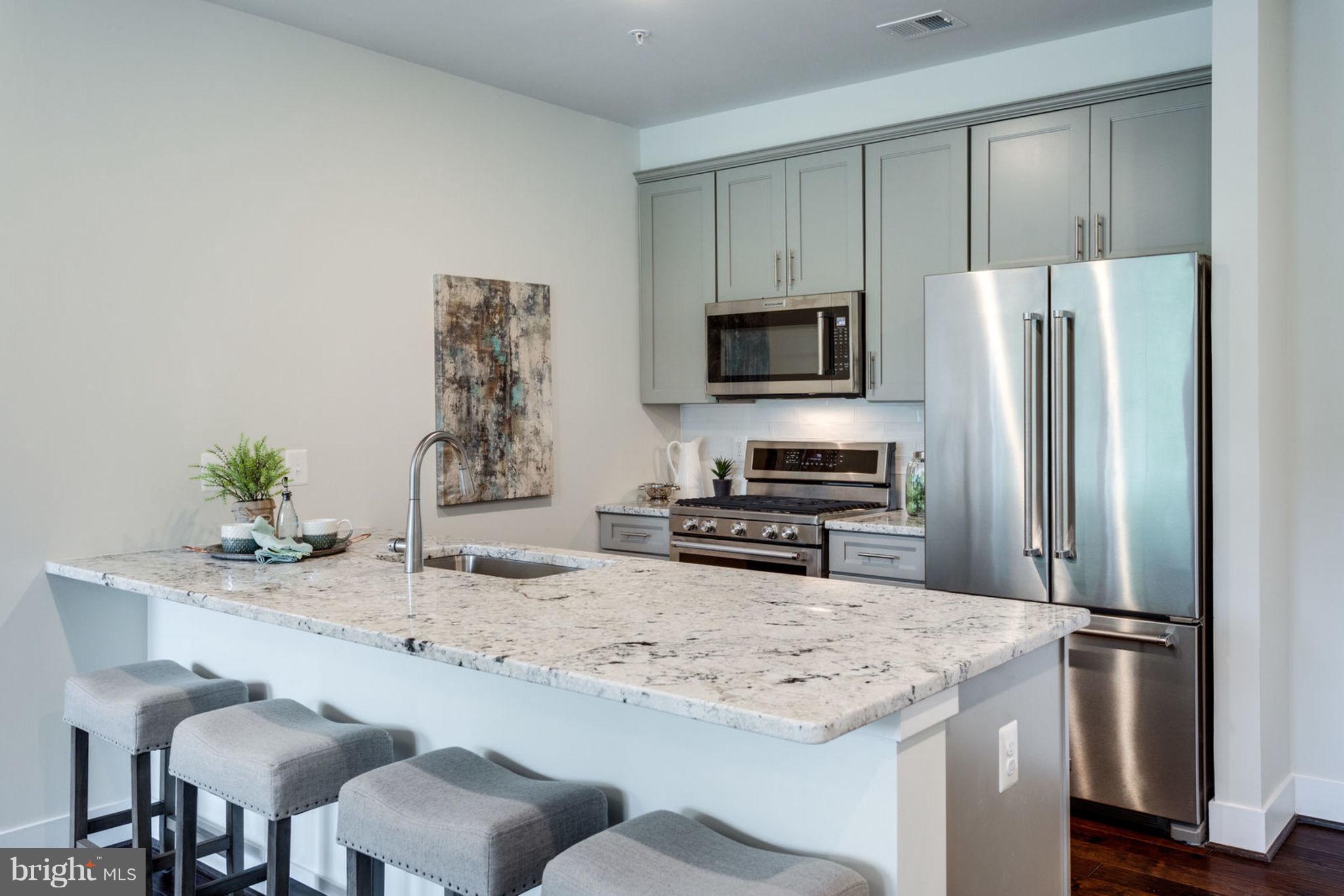 1951 Reston Vly Way, Unit 1 Reston, VA 20191 - Photo 4 of 10 KITCHEN