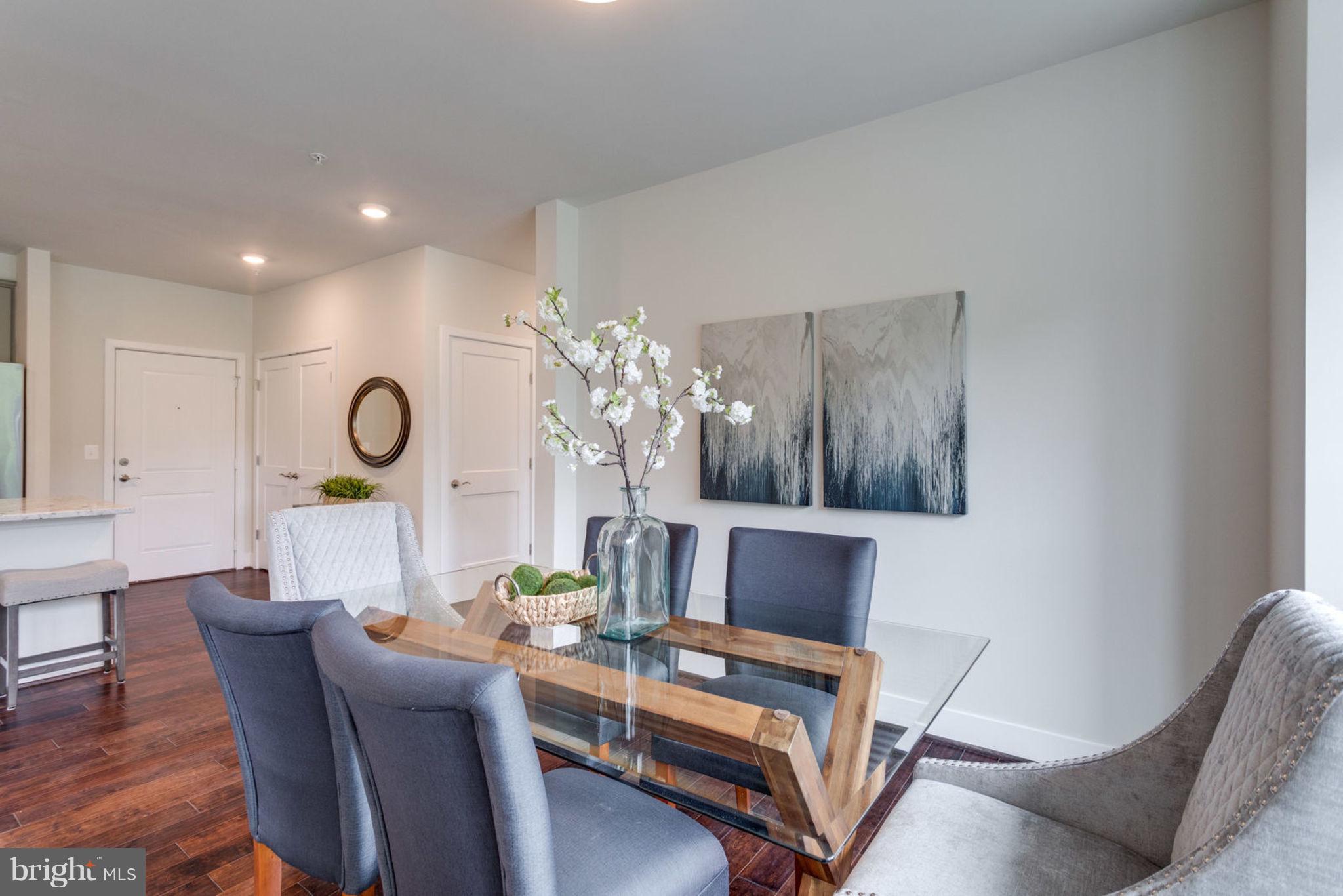 1951 Reston Vly Way, Unit 1 Reston, VA 20191 - Photo 9 of 10 DINING ROOM