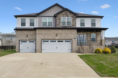 $479,950 | 429 Crestwicke Court, Clarksville, TN 37043