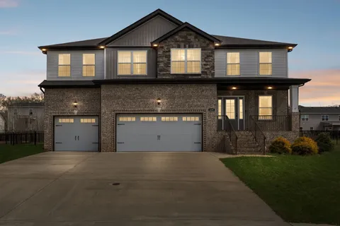 $479,950 | 429 Crestwicke Court, Clarksville, TN 37043