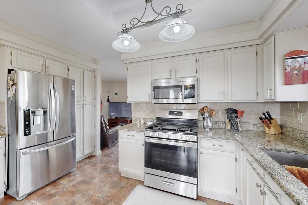 183 Sunrise Road Santa Fe, NM 87507 - Photo 9 of 34 Gallery Image 9