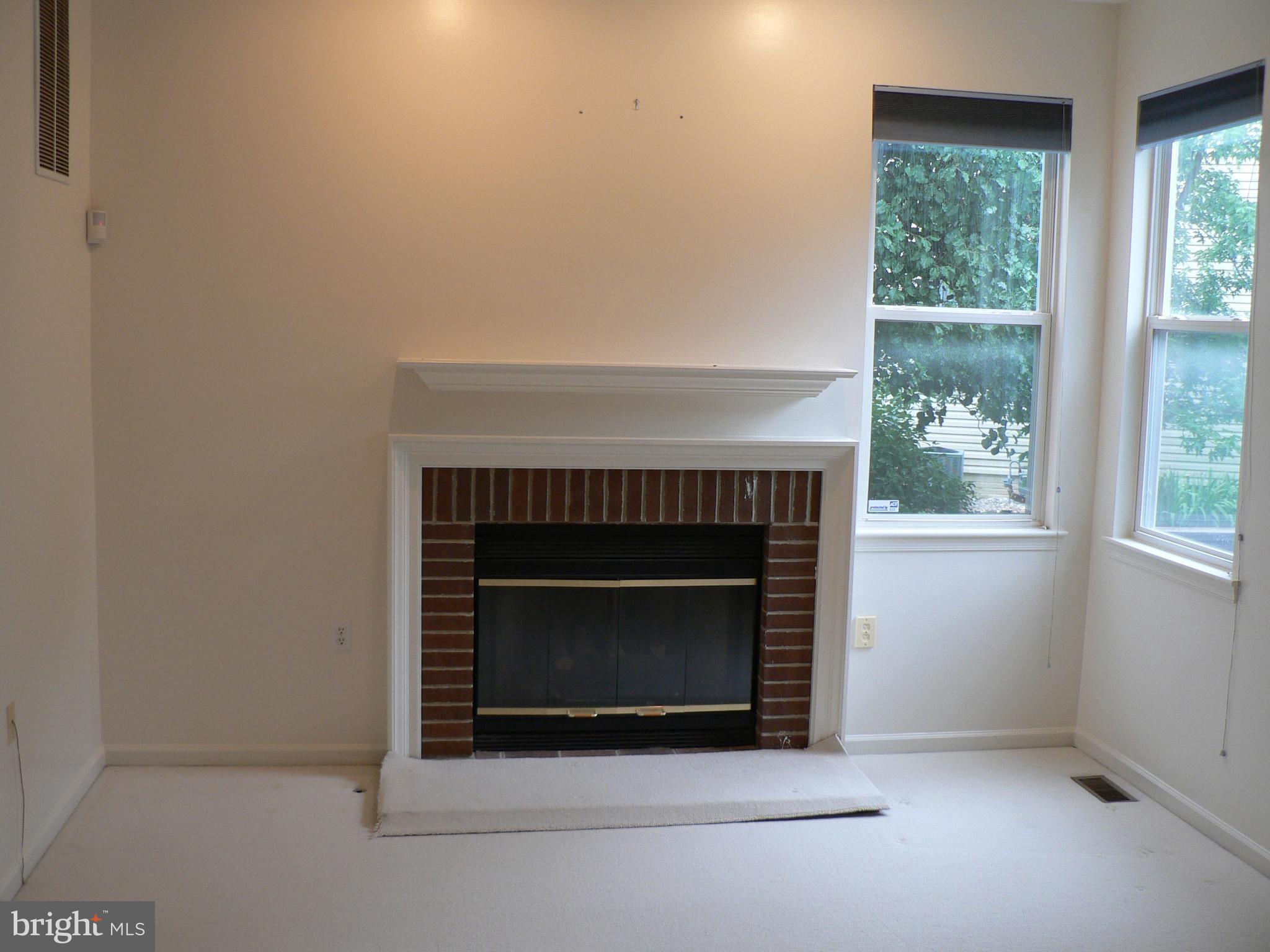 3005 Jeannie Anna Court Herndon, VA 20171 - Photo 5 of 15 Family Room