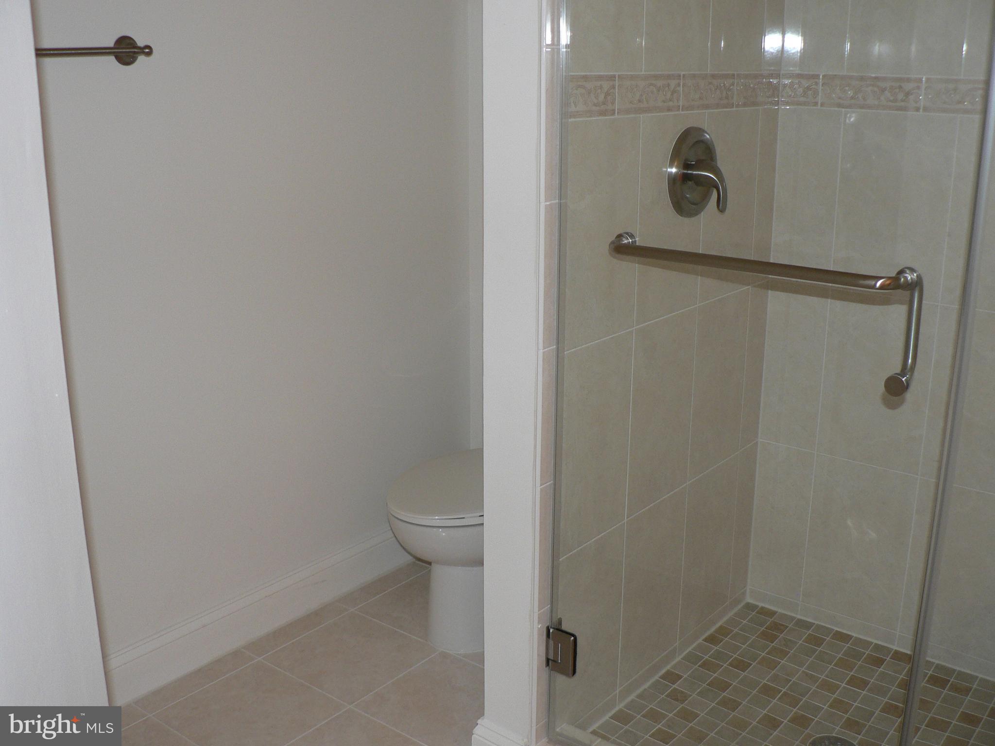 3005 Jeannie Anna Court Herndon, VA 20171 - Photo 9 of 15 Bath (Master)