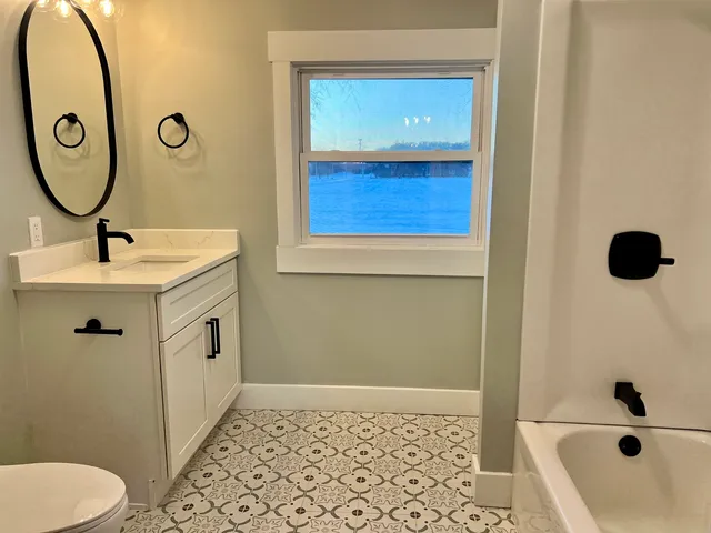 $379,900 | 4006 East Anthony Drive, Urbana, IL 61802