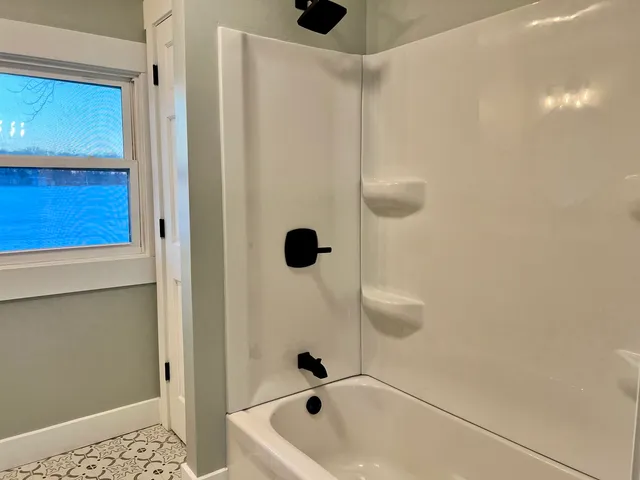 $379,900 | 4006 East Anthony Drive, Urbana, IL 61802