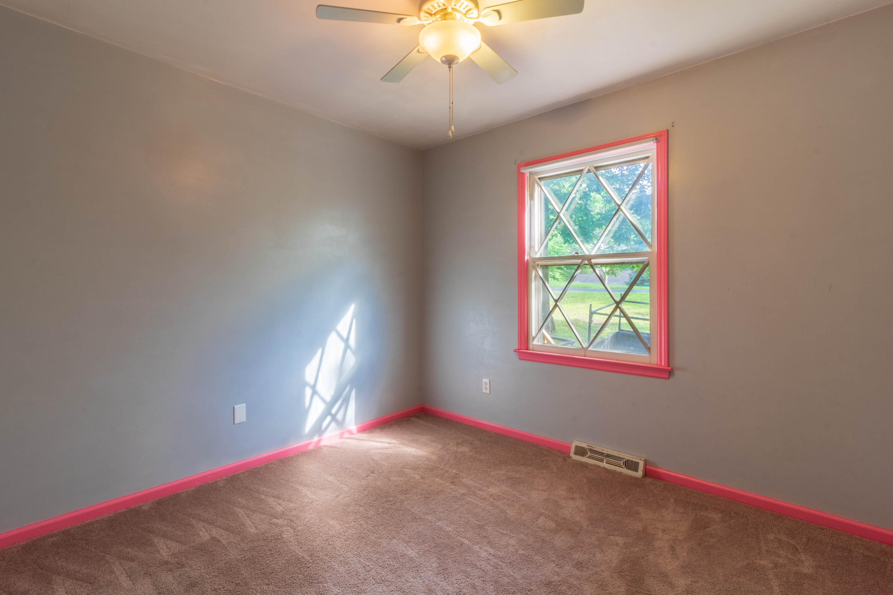 1171 Oak Ridge Road Buchanan, VA 24066 - Photo 16 of 24 IMG_0206-HDR