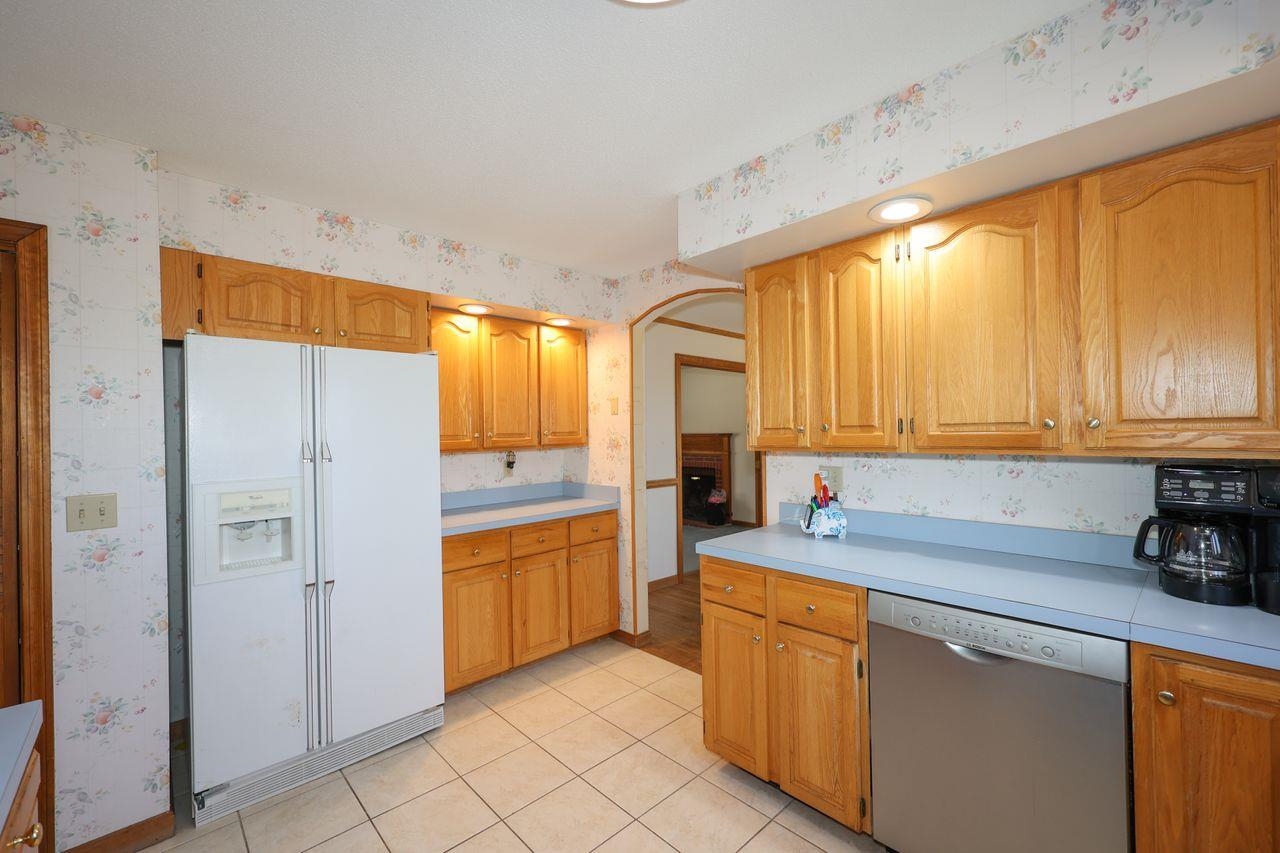 18 Sleeper Hill Road Gilford, NH 03249 - Photo 9 of 40