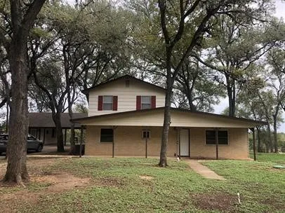 $2,400 | 4553 Seawillow Road, Lockhart, TX 78644