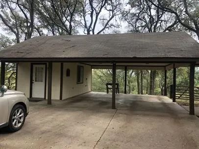 $2,400 | 4553 Seawillow Road, Lockhart, TX 78644