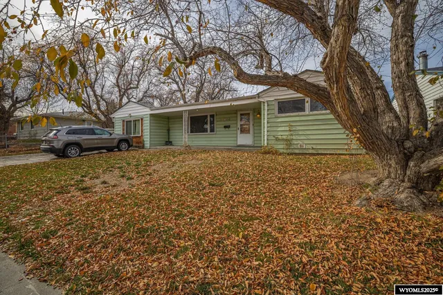$185,000 | 1946 South Jefferson Street, Casper, WY 82601