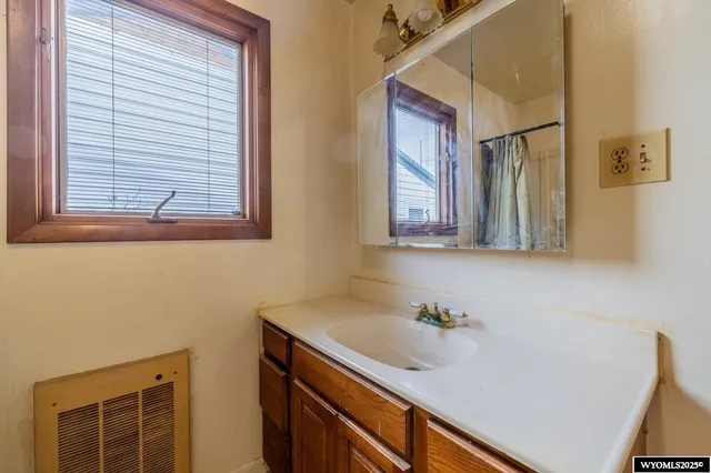 $185,000 | 1946 South Jefferson Street, Casper, WY 82601