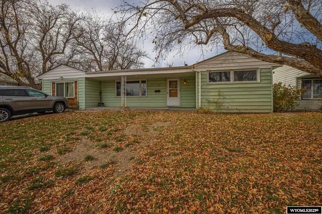 $185,000 | 1946 South Jefferson Street, Casper, WY 82601