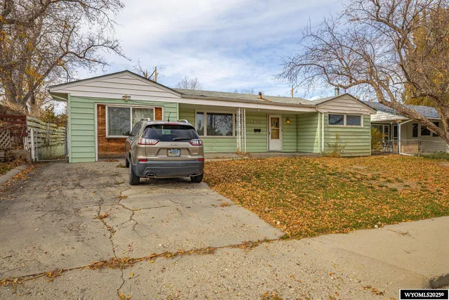 $185,000 | 1946 South Jefferson Street, Casper, WY 82601