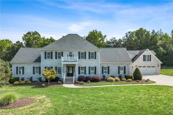 $850,000 | 6202 Bradford Pl Court, Summerfield, NC 27358