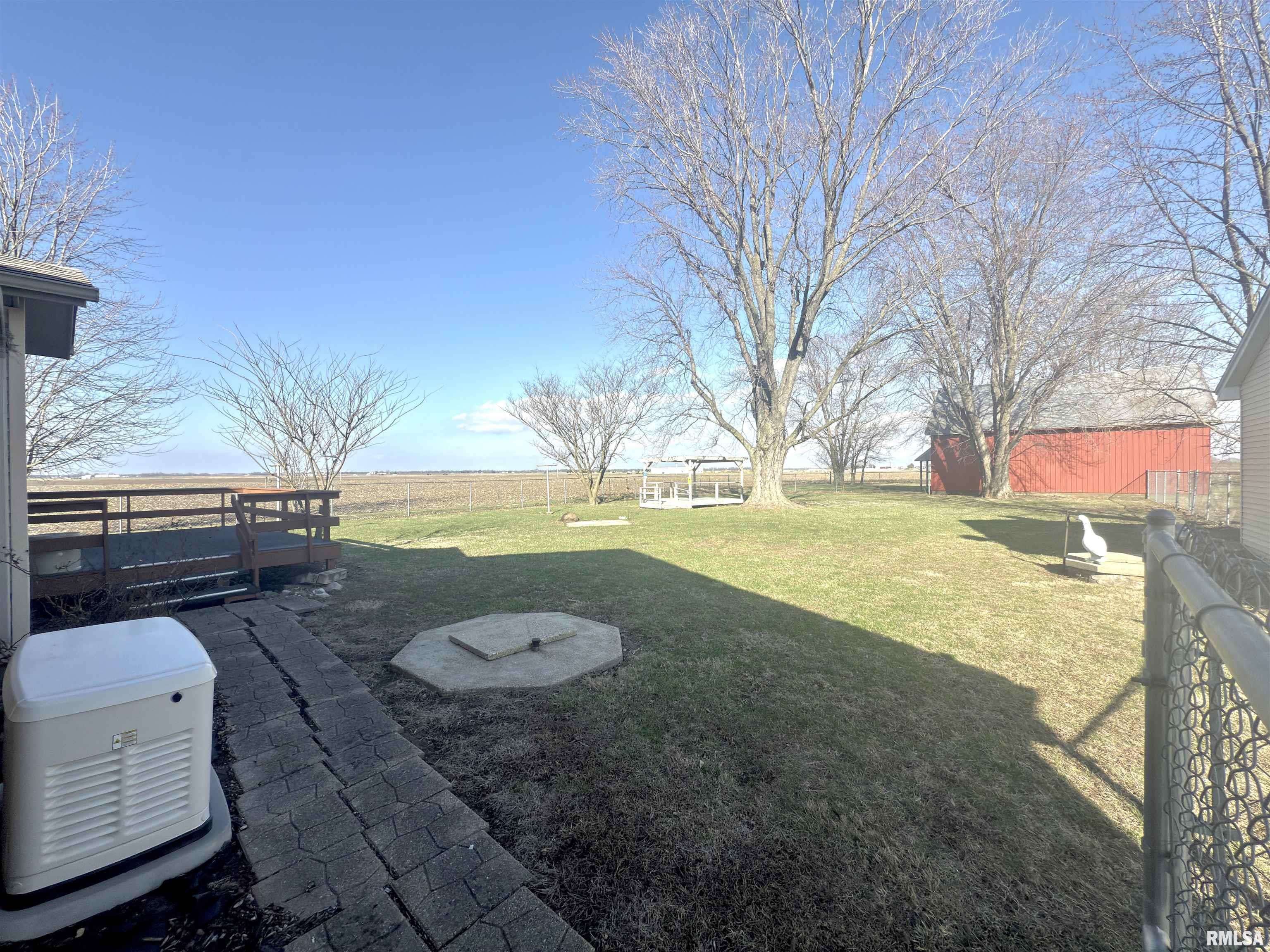 5158 Lovejoy Road Rochester, IL 62563 - Photo 23 of 35