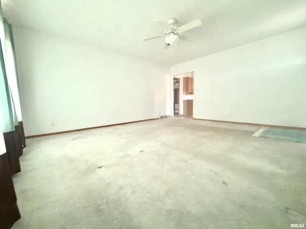 $349,900 | 5158 Lovejoy Road, Rochester, IL 62563