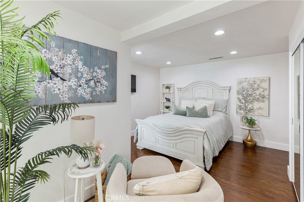 834 South Riverside Avenue Rialto, CA 92376 - Photo 17 of 30 Master Bedroom
