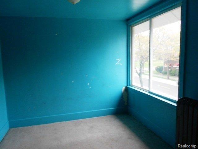 7829 Miller Road Dearborn, MI 48126 - Photo 9 of 16 261-892318-bdrm2-2.jpg