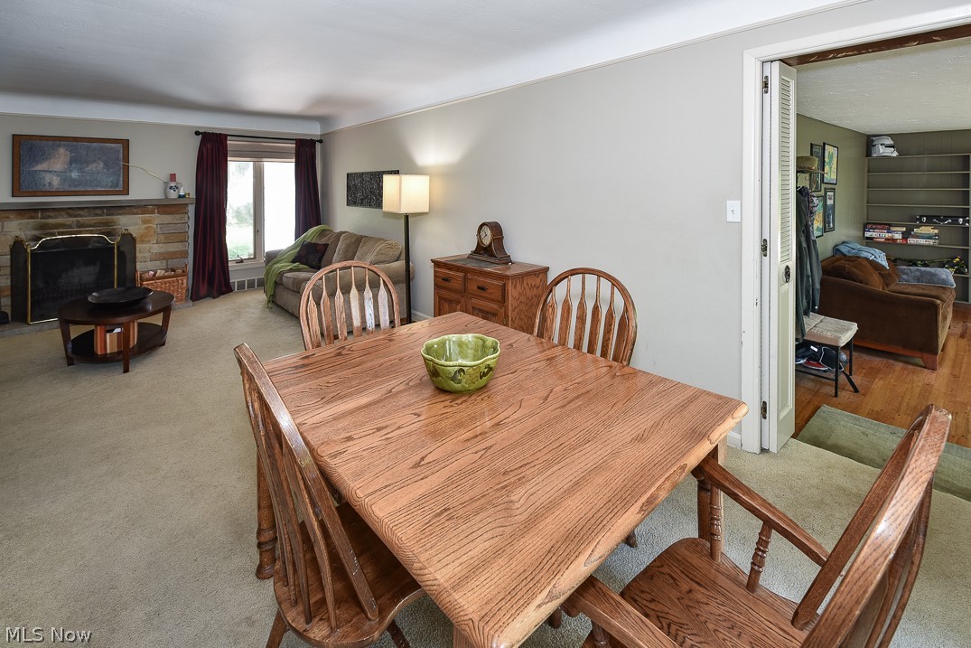 30749 Jackson Road Chagrin Falls, OH 44022 - Photo 8 of 29 Dining area