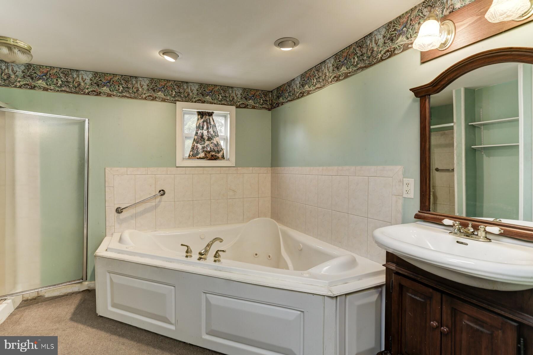 3030 Old Gamber Road Finksburg, MD 21048 - Photo 7 of 17 Main Level Full Bath with huge soaking tub