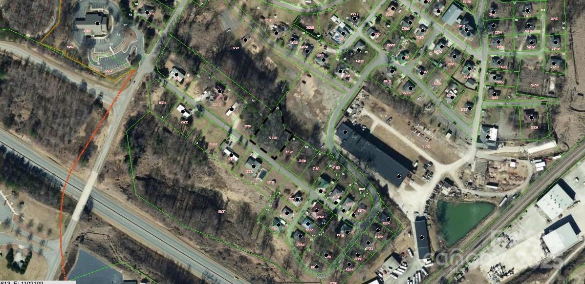 12 Hoyle Street, Unit 12 Marion, NC 28752 - Photo 2 of 9