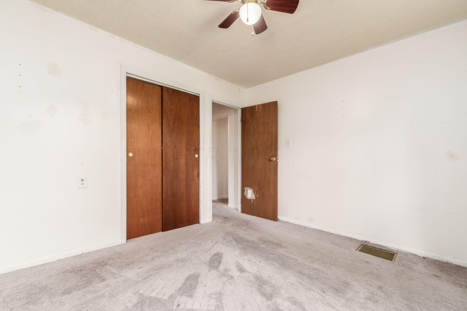 2181 Sagamore Road Columbus, OH 43219 - Photo 13 of 26 2nd Bedroom 2