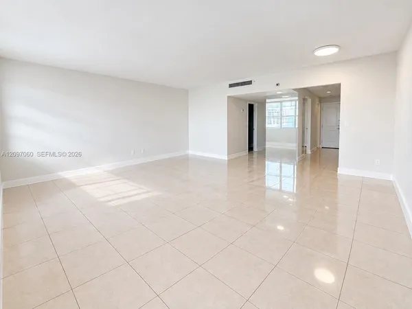 $2,500 | 100 Lincoln Road, Unit 1537, Miami Beach, FL 33139