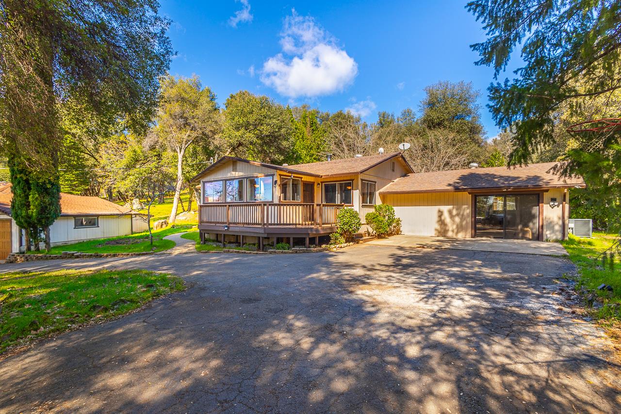 6233 Silver Ridge Lane Placerville, CA 95667 - Photo 4 of 42