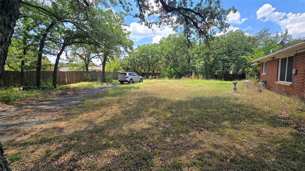 2503 West Pipeline Road Euless, TX 76040 - Photo 6 of 10